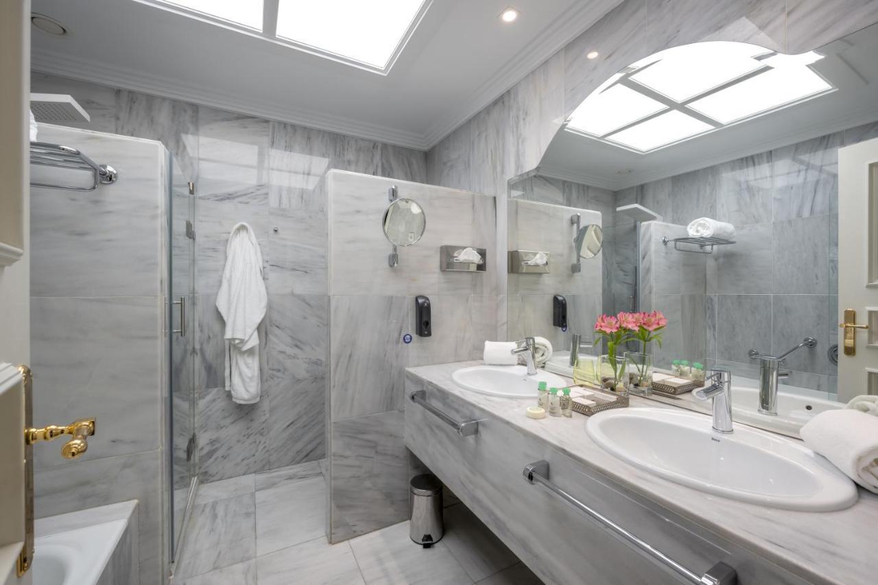 Hotel Rector Salamanca Eksteriør bilde Bathroom