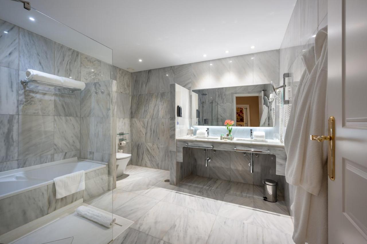 Hotel Rector Salamanca Eksteriør bilde Bathroom
