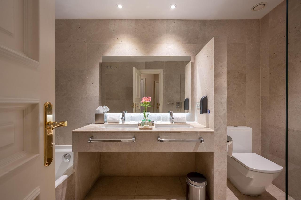 Hotel Rector Salamanca Eksteriør bilde Bathroom