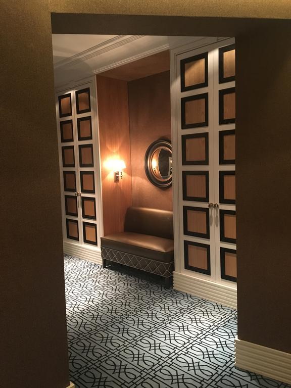 Hotel Rector Salamanca Eksteriør bilde The interior of a suite at the Mandarin Oriental, London