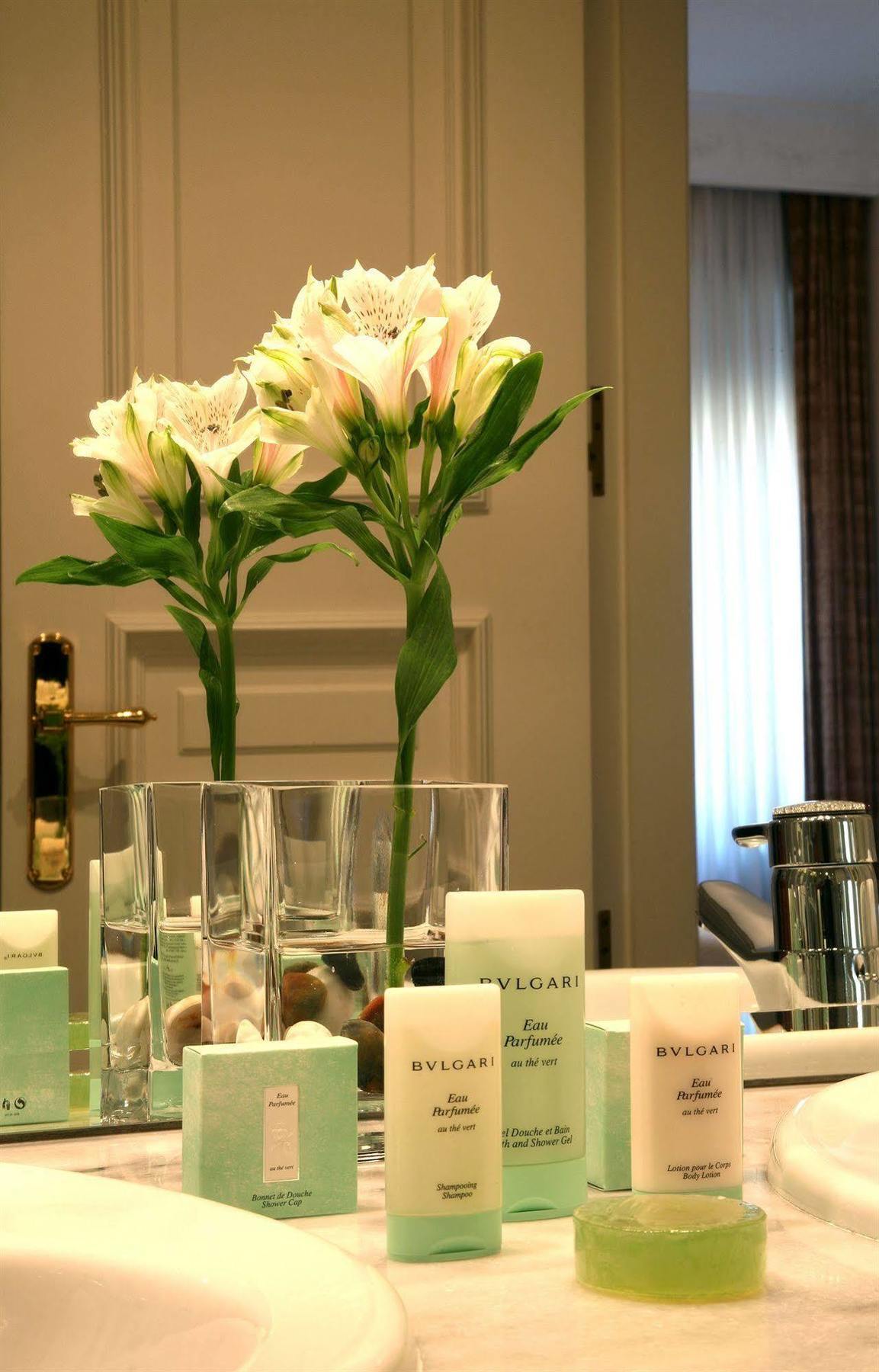Hotel Rector Salamanca Eksteriør bilde A Bulgari toiletries set